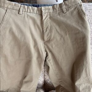 Dockers Men's Khaki Chinos